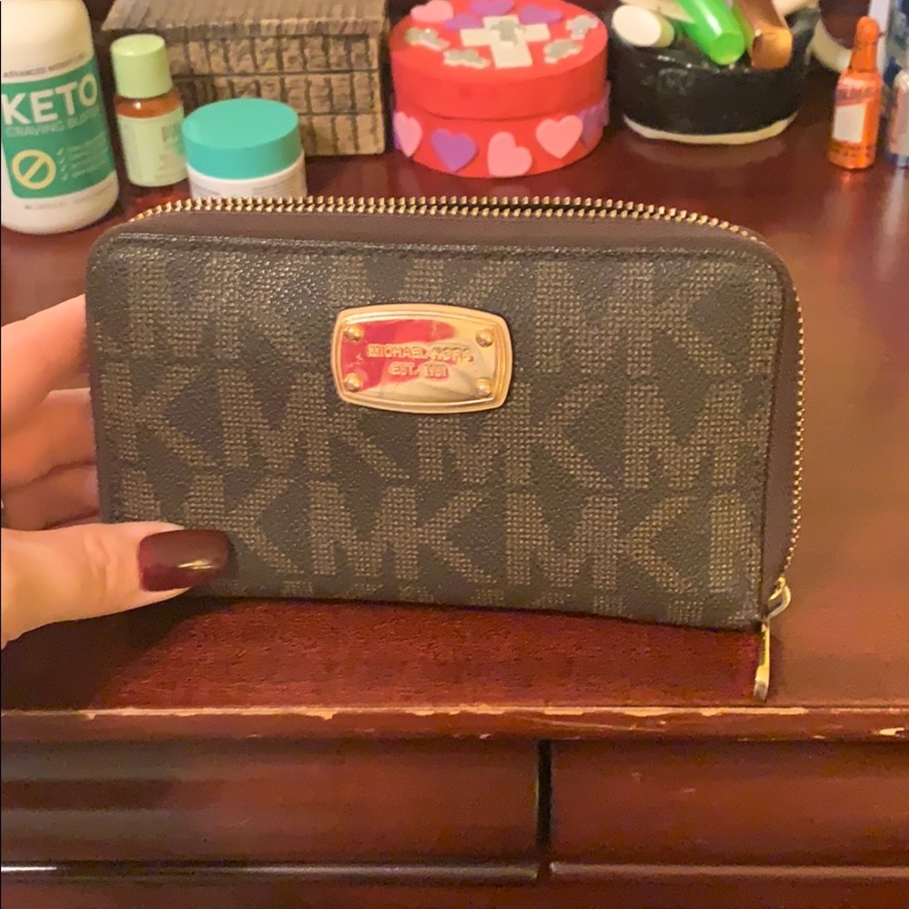 Michael Kors wallet